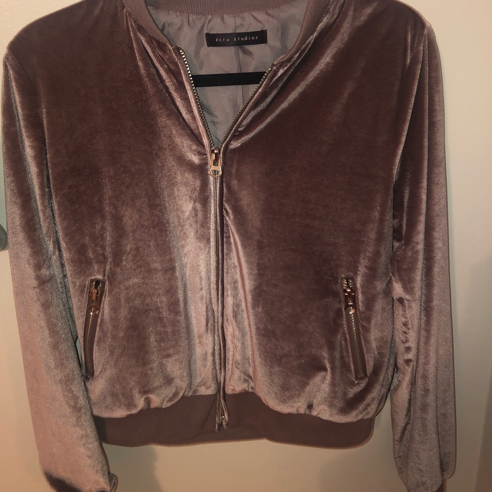 Jacket - Picture 3 of 4